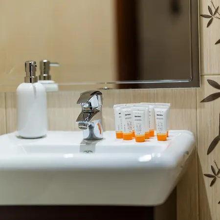 Bukowska W Poznaniu By Renters Apartament